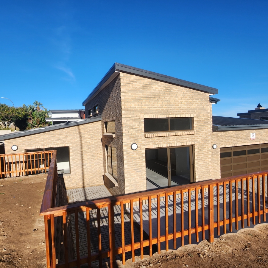 3 Bedroom Property for Sale in Dana Bay Western Cape